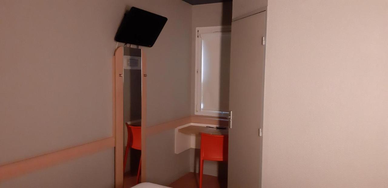 Ibis Budget Arles Sud Fourchon Buitenkant foto